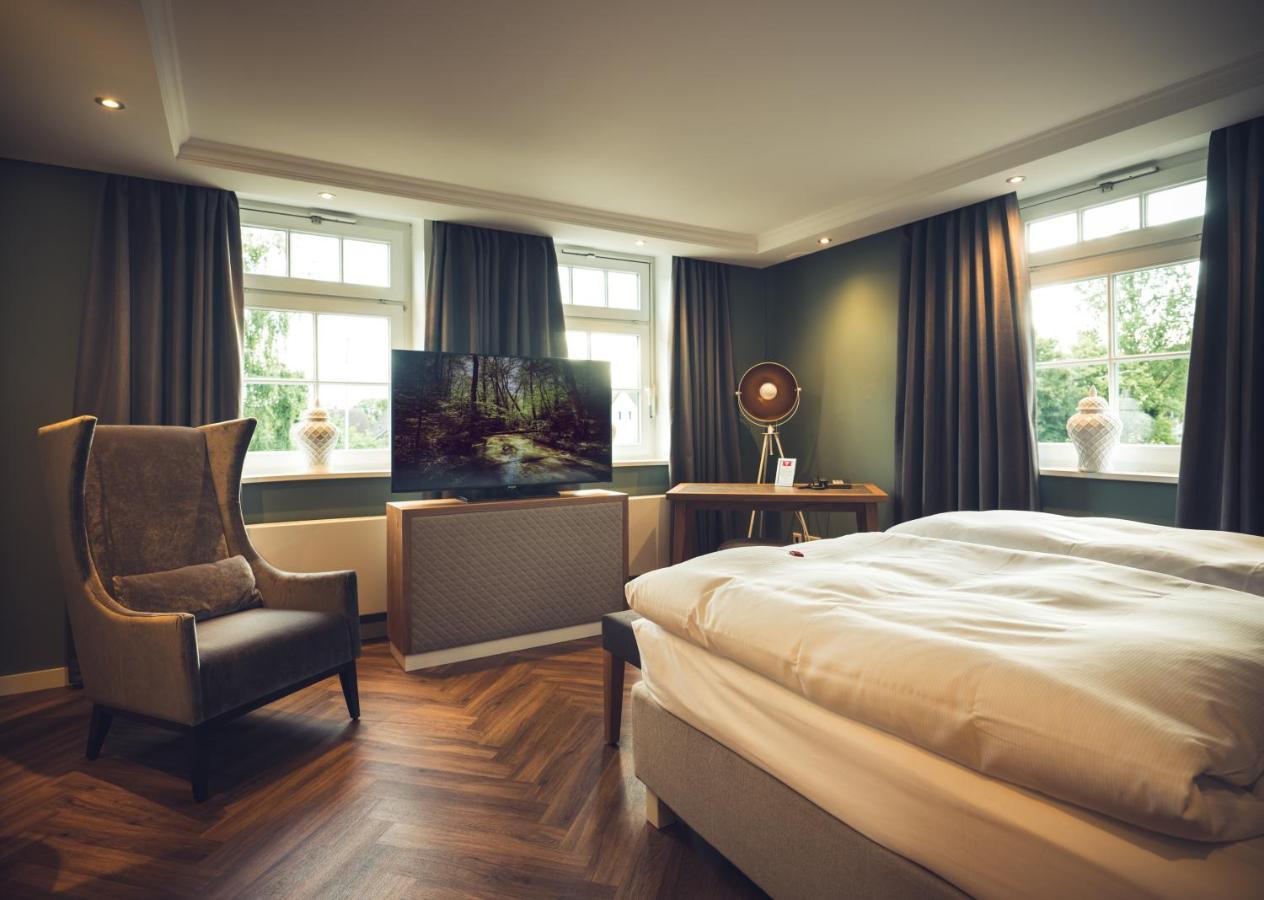 ホテル Schlichte Hof Gmbh ビーレフェルト エクステリア 写真