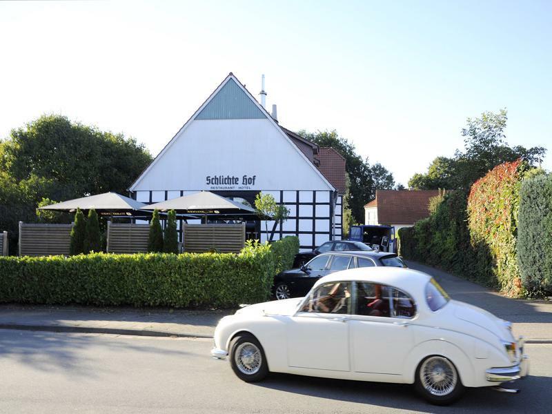 ホテル Schlichte Hof Gmbh ビーレフェルト エクステリア 写真